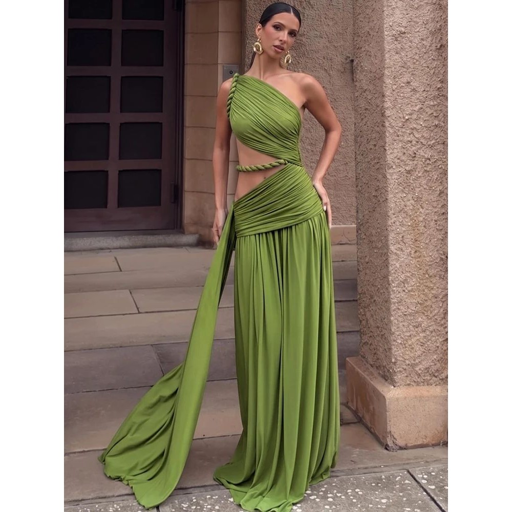斜领露脐褶皱无袖连衣裙 Long sleeved dress with exposed navel