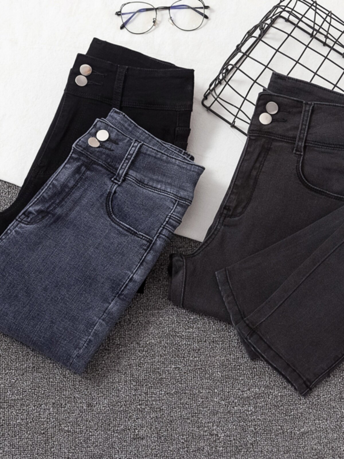 CLEARANCE AND LEAKAGE THE COUNTER WITHDREW THE BIG-NAME FOREIGN TRADE WOMENS CLOTHING HONG KONG FLAVOR SPRING AND AUTUMN NEW HIGH-WAISTED JEANS WOMENS SMALL FEET TIDE
