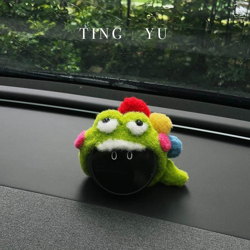 蔚来nomi帽子et7es6es8ec6ec7绿色小龙糯米机器人汽车摆件et5装饰