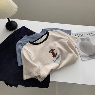 雾霾蓝撞色圆领正肩条纹短袖 减龄抽象印花学生上衣春夏 T恤女韩版