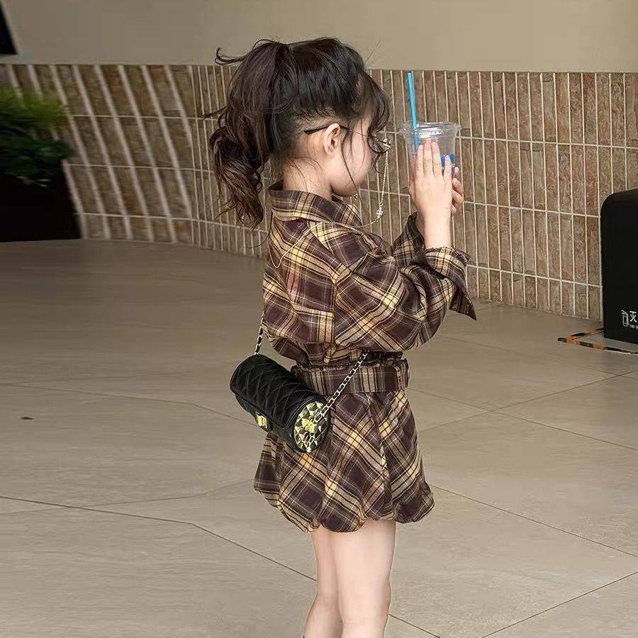 套装女童2026秋季新款复古港风翻领炸街长袖格子衬衫韩系花苞短裤