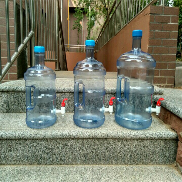 加厚PC纯净水桶18.9L饮水机手提5升矿泉桶装水带水龙头盖子储物桶