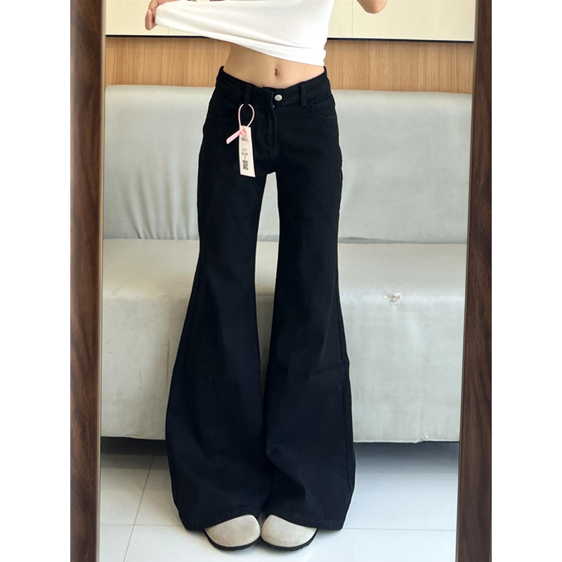 小个子黑色不贴腿微喇牛仔裤女