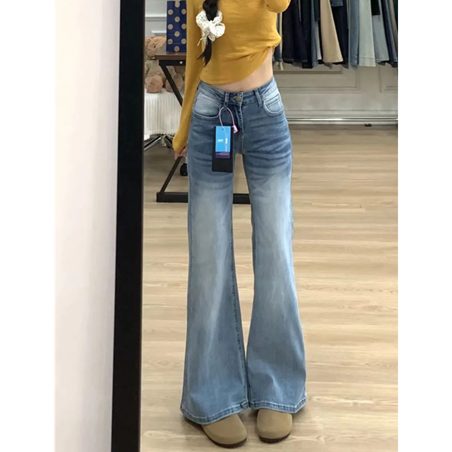 水洗浅蓝色微喇叭牛仔裤女复古港风小个子百搭直筒显高显瘦马蹄裤