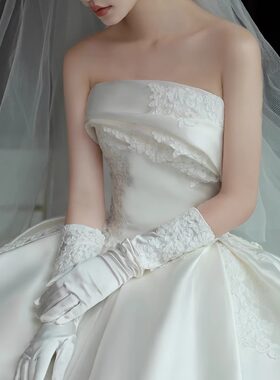 法式缎面轻婚纱新娘2025新款夏季抹胸主纱齐地高级质感复古礼服