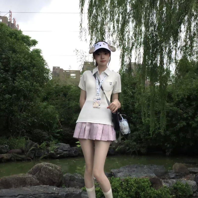 川野栗蜜桃心事粉白细格半身裙