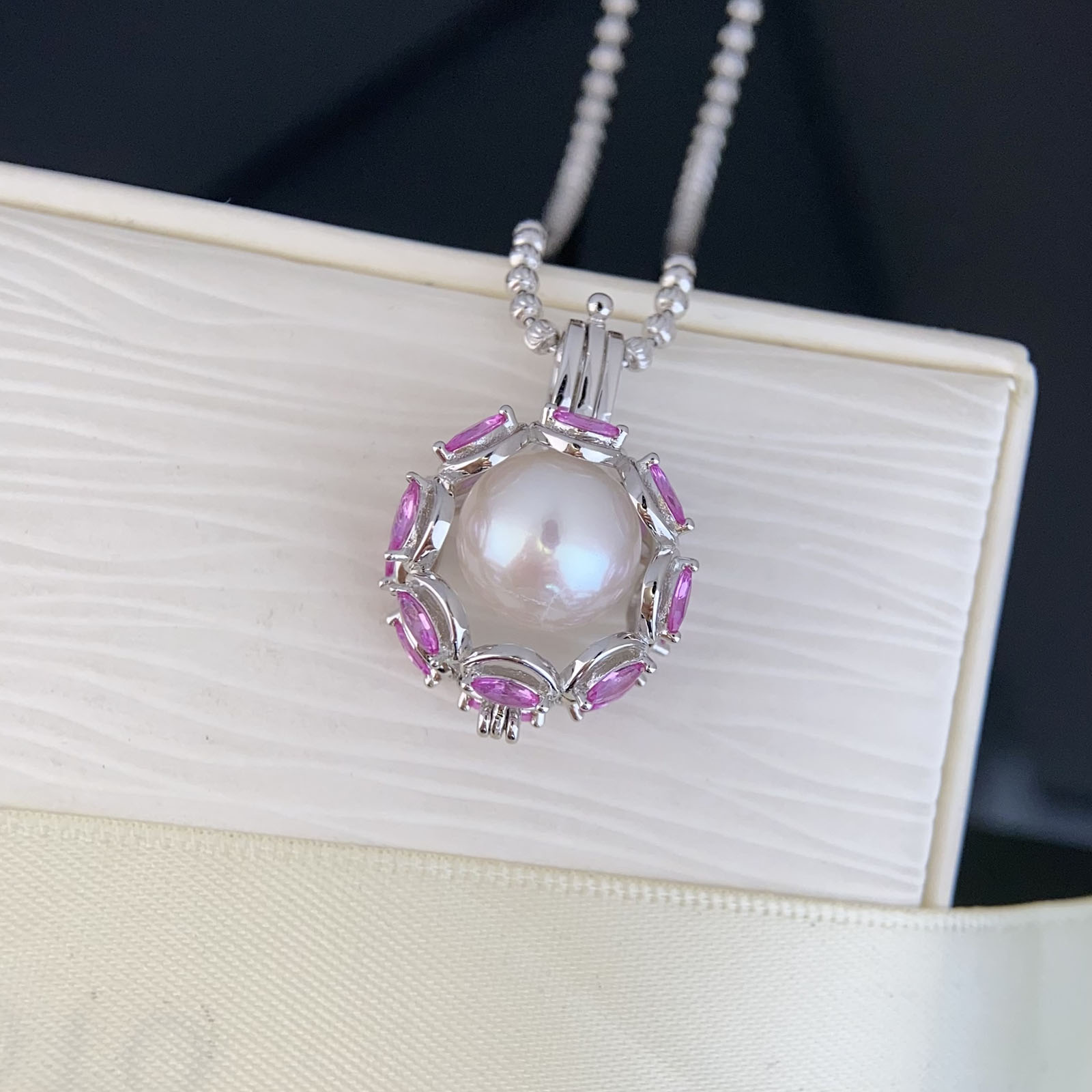 天然淡水珍珠彩锆吊坠正圆10-11mm珍珠s925纯银轻奢珍珠项链诸暨