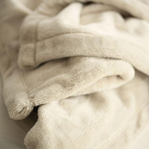 日式风宽边抗静电宿舍客厅小毛毯