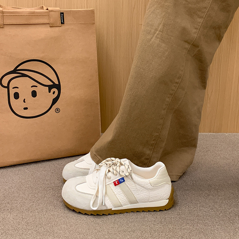 女鞋配裙子德训鞋女款2026春季新款平底跑步运动鞋学生阿甘小白鞋