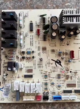 适用格力空调空调电脑板30138000852 内机主板M845F3DA GRJ845-A2
