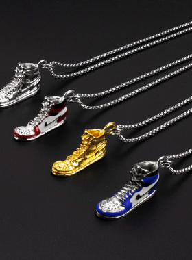 球鞋项链足球吊坠男女小众毛衣链