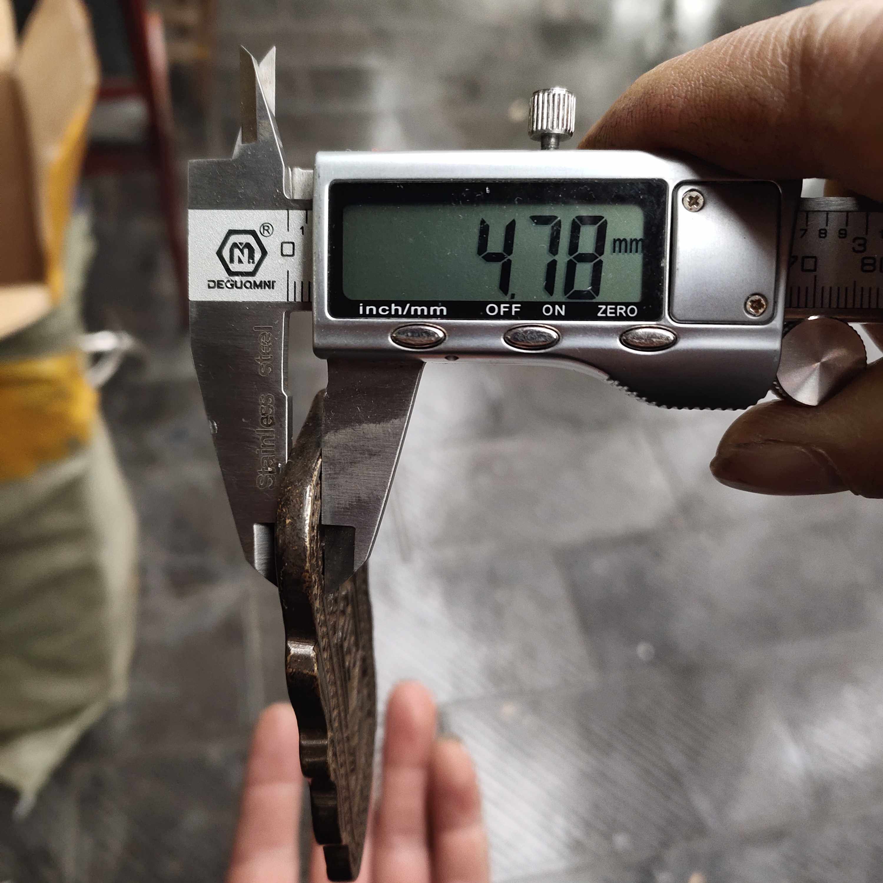 골동품 및 기타 컬렉션 골동품 순동 허리 메달 황동 소품 군용 부적 펜던트 토큰 일반 군인 허리 메달 및 옛날 방식