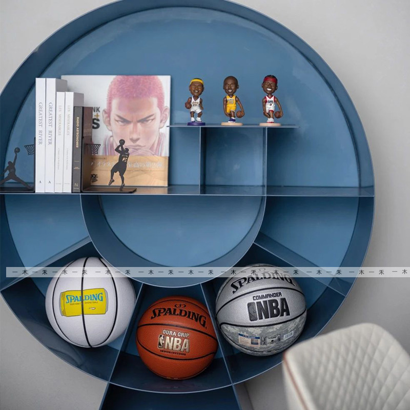 简约现代样板间儿童房篮球主题摆件男孩房书档球星公仔篮球装饰品