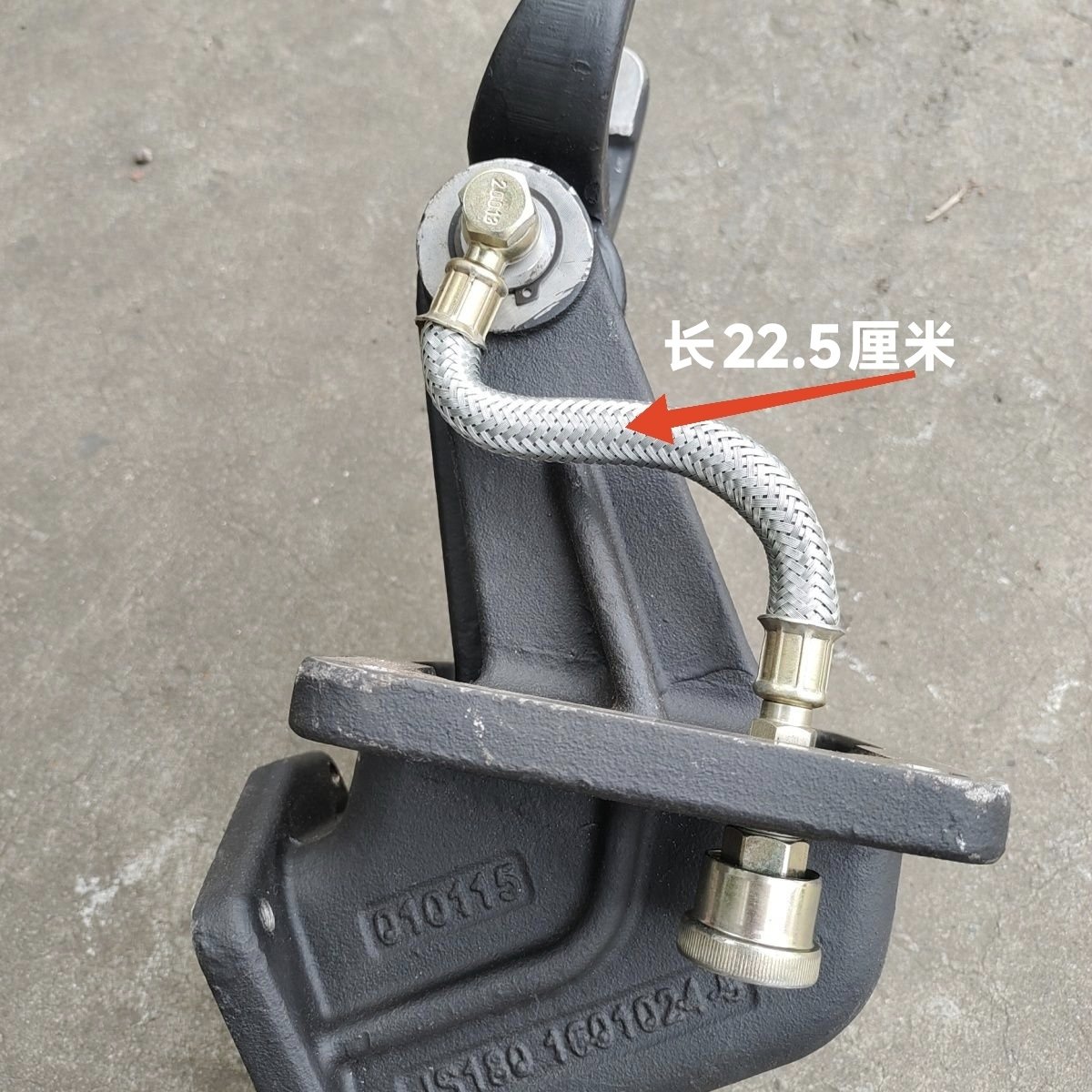软管145*153天龙天锦大力神法士特变速箱润滑软管离合器打黄油管