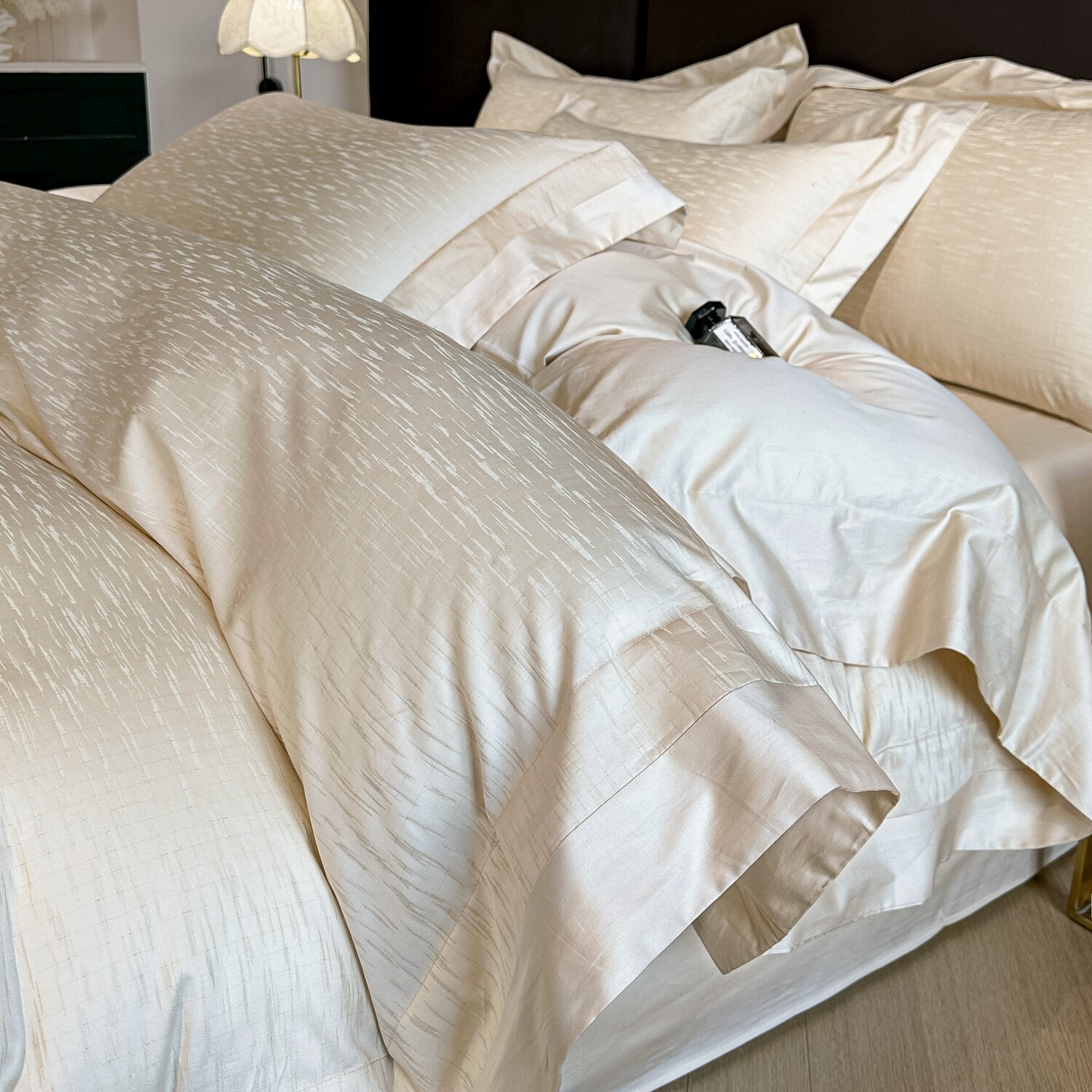 高级感A类长绒棉四件套贡缎提花被套全棉床单纯棉床笠款床上用品4