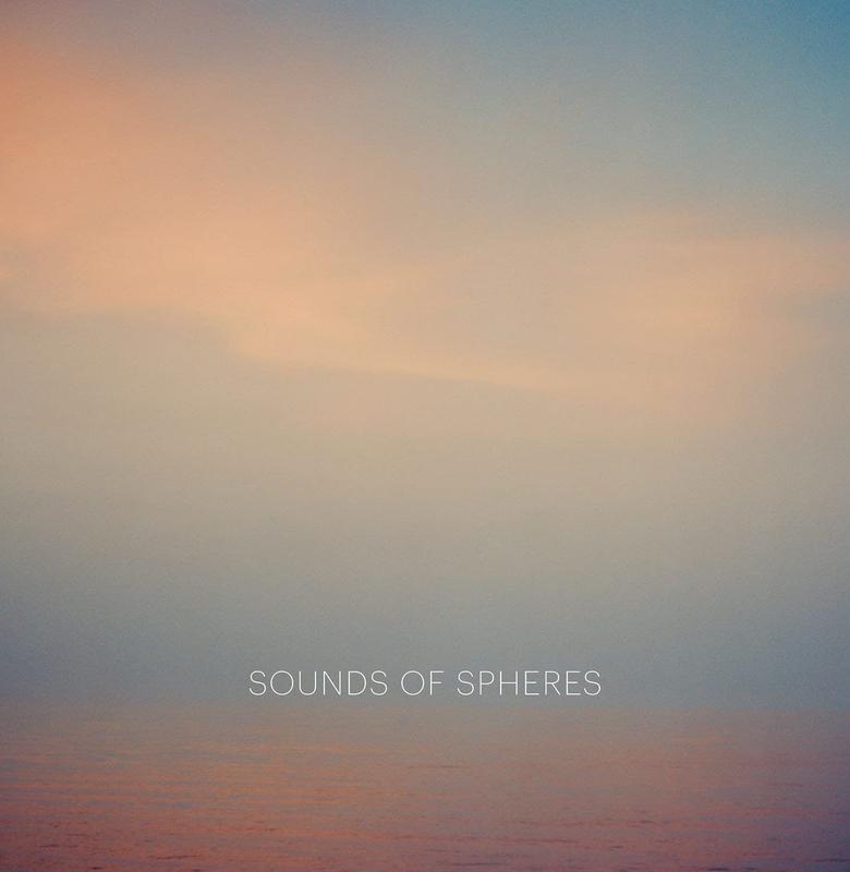 【预售】德国摄影师Mat Hennek:球体之声 Mat Hennek: Sounds of Spheres英文摄影集 摄影师专辑原版图书外版进口书籍 Hélène G