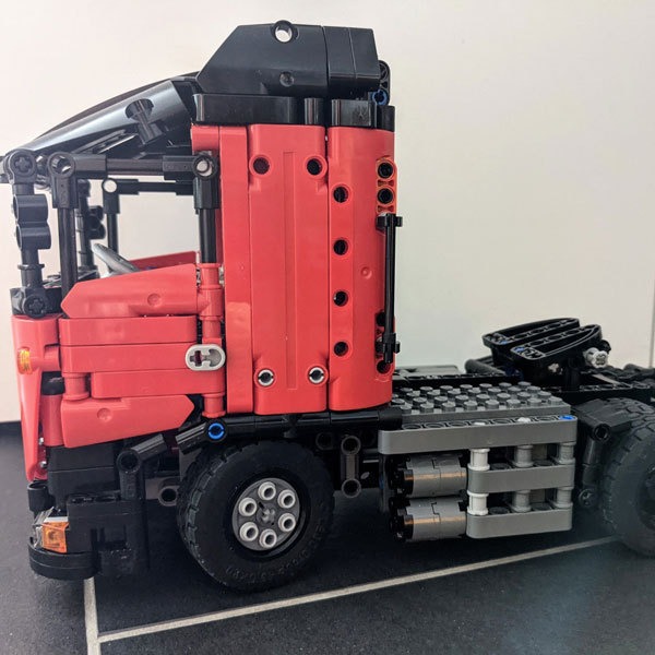 MOC-82551 欧洲卡车 电子图纸 拼插积木  935PCS