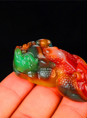 青峰玉业玉器玉器新疆和田玉彩玉貔貅吊坠男女款玉石皮丘红白黄绿