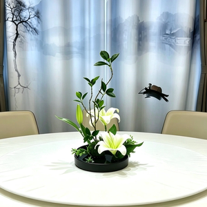 中式圆桌转盘中间摆放餐桌花摆件