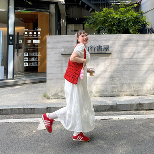 V领刺绣镂空法式 精灵家微胖大码 新款 女装 胖mm气质高腰连衣裙 夏季