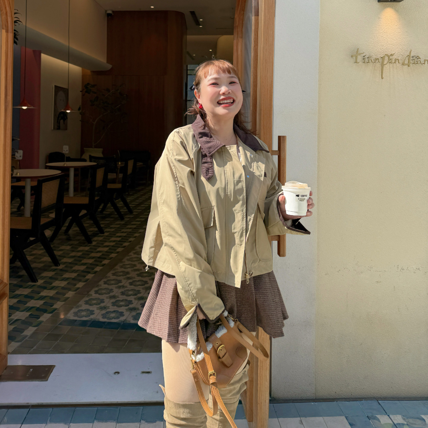 精灵家微胖大码女装胖mm2026新款胖mm翻领拉链短款外套夹克风衣女,女装/女士精品,短外套,淘宝优惠券,粉丝福利购,淘宝优惠卷