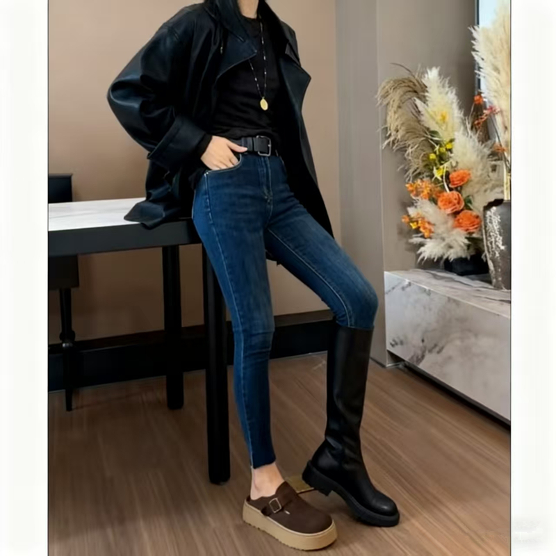 大码加绒紧身弹力小脚牛仔裤女