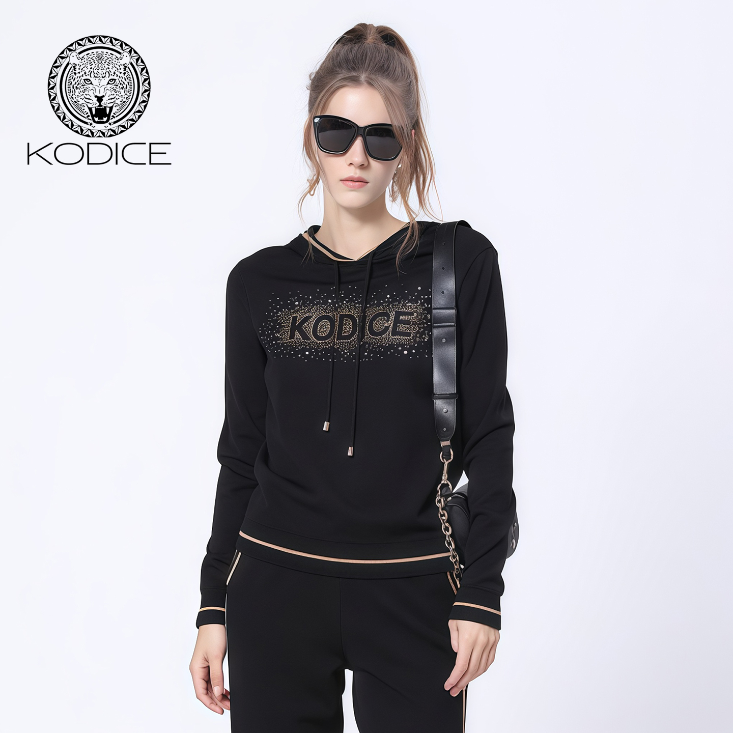 kodice黑色烫钻连帽长袖针织衫