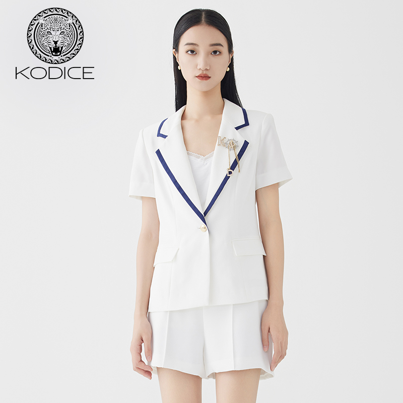 KODICE拼色西装短款夏季新品女装外套轻奢小众含胸针可拆卸