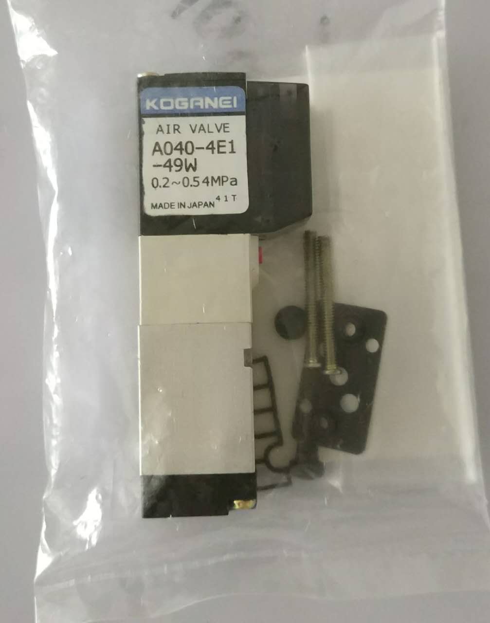 KU0-M7163-00X YAMAHA点胶机上下电磁阀A040-4E1-49W 49W电磁阀