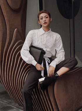 xnihilo黑色简约粗链条包包斜背方盒斜真皮ins超火澳洲小众欧美