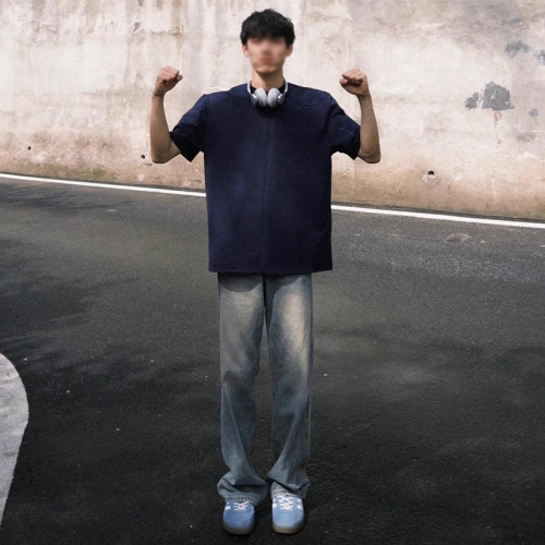 藏青闪电刺绣垫肩短袖T恤显肩宽
