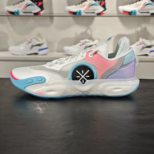 李宁男子高回弹低帮篮球鞋