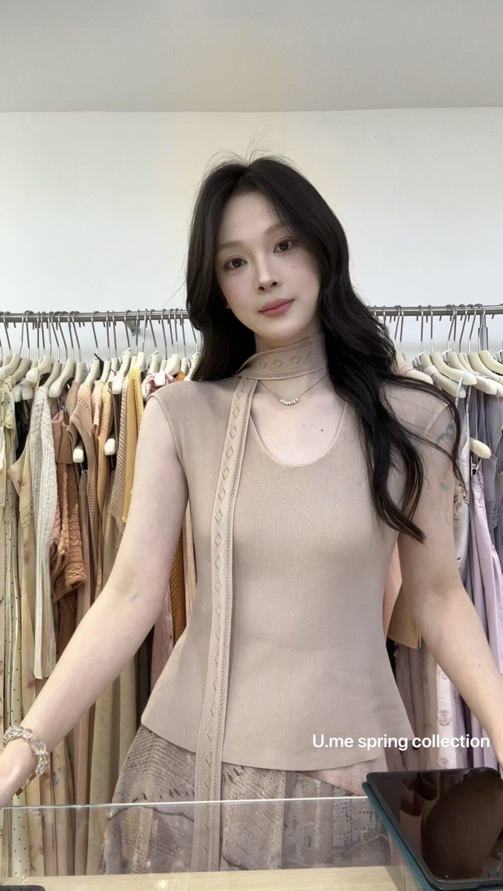 2026新款飘带设计感无袖针织衫女夏季法式方领冰丝小背心修身上衣