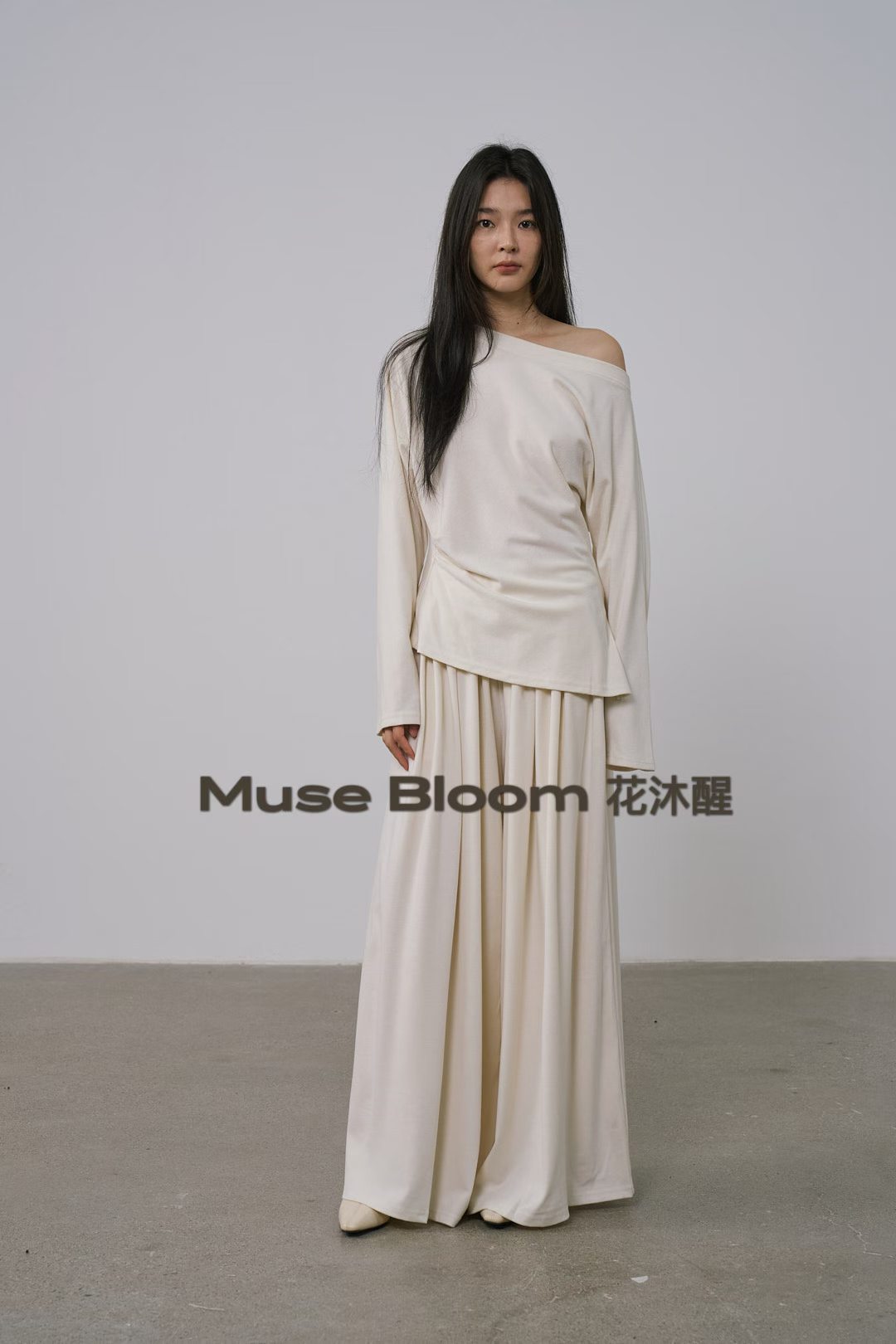 花沐醒888177斜肩收腰套装褶皱一斜肩上衣百搭慵懒阔腿裤女春季