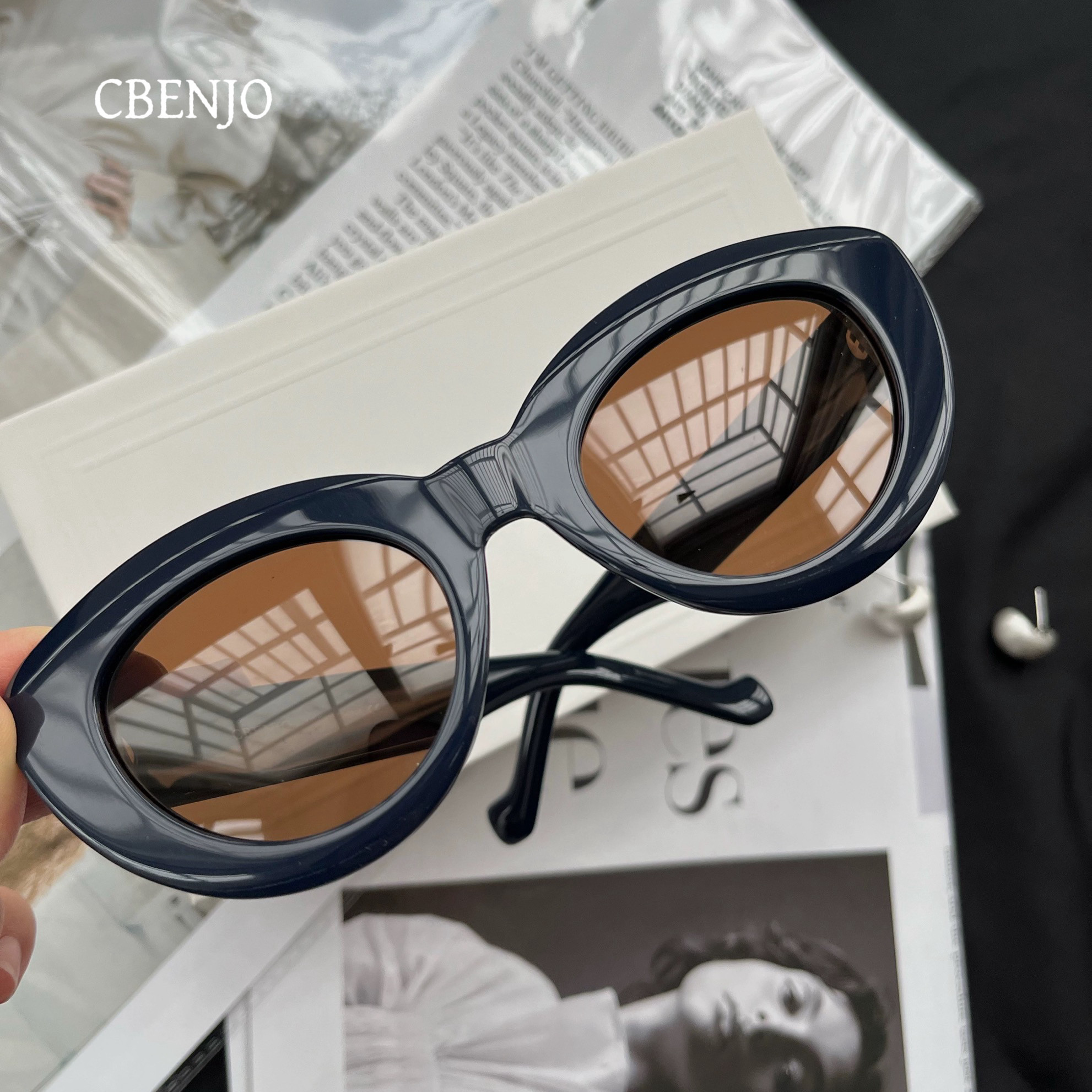 CBENJO/Chao修饰脸型的一款时髦倒梯形品质简约防紫外线太阳镜