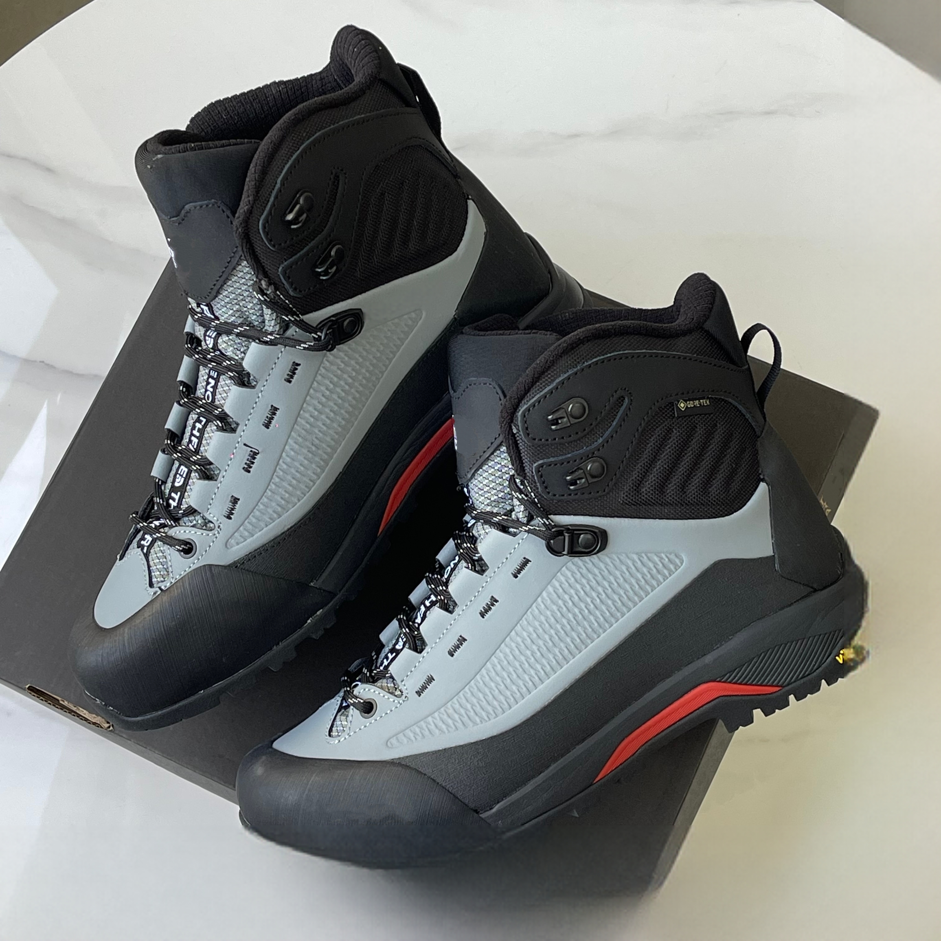 北户外高帮防水防滑登山鞋男鞋