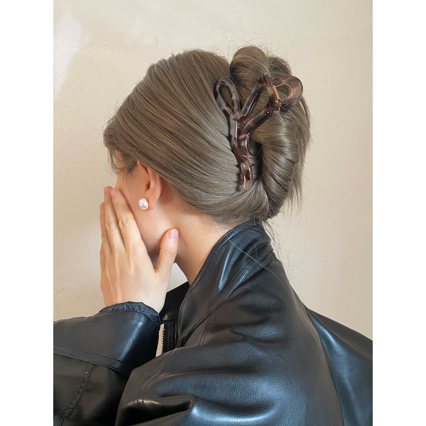 Busan曲线爱心抓夹女大号发量多后脑勺盘发鲨鱼夹韩系高级感发夹