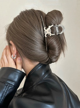 Busan时尚高级感钛钢字母抓夹新款后脑勺大号发夹气质鲨鱼夹头饰