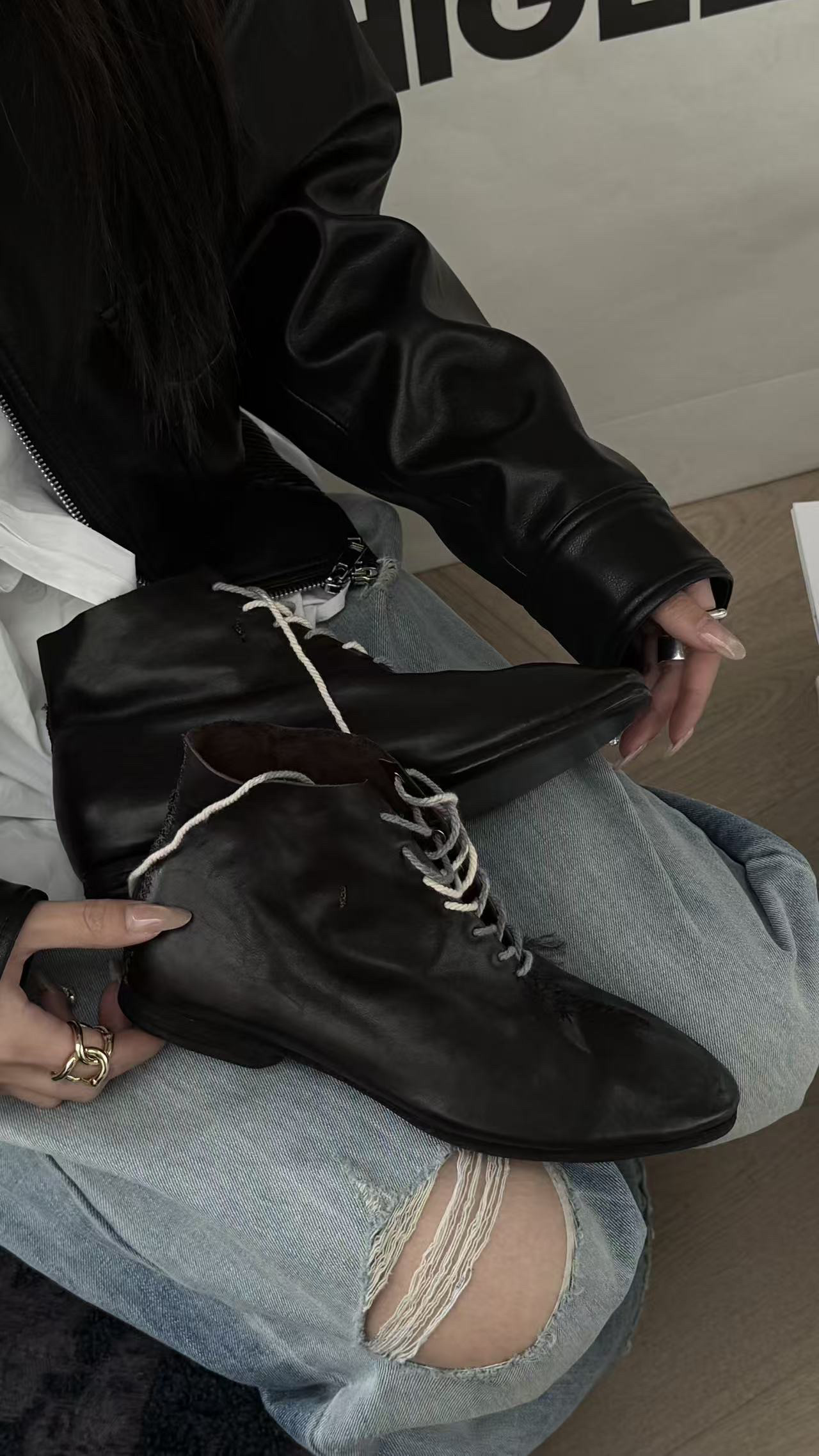 诗歌兰真皮女鞋2026春季新款时尚百搭粗跟马丁靴英伦风短靴单鞋潮