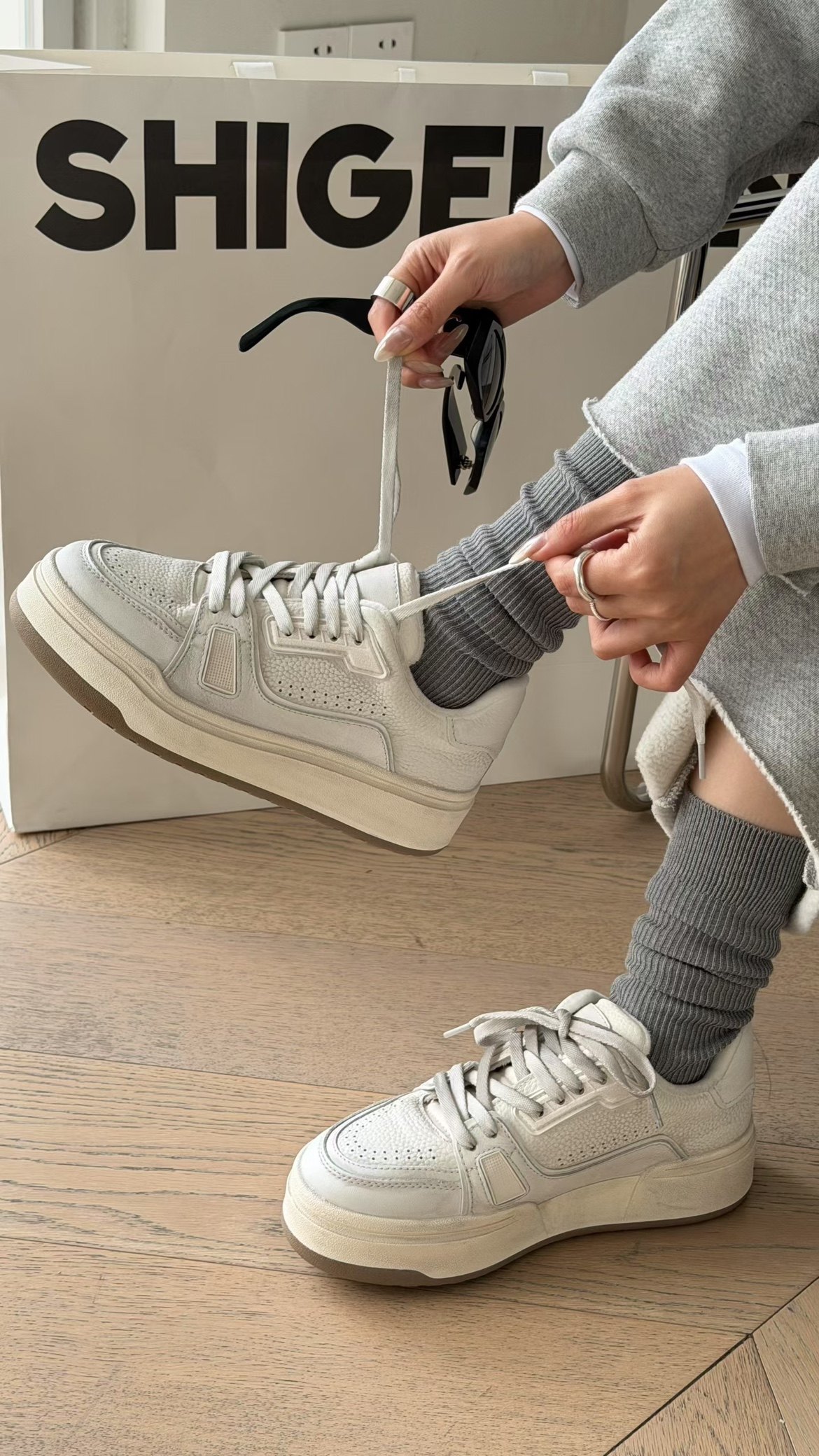 诗歌兰真皮加绒女鞋2025冬季新款时尚百搭舒适厚底保暖休闲板鞋潮,女鞋,时尚休闲鞋,淘宝优惠券,粉丝福利购,淘宝优惠卷