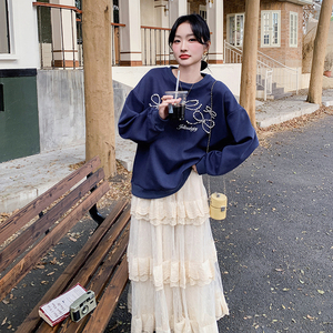 ootd穿搭藏青色卫衣套装女2025春秋超火巨好看休闲减龄长裙两件套，女装短外套，婷丫丫