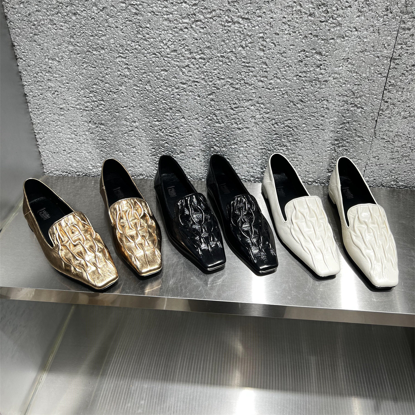 欧洲站女鞋2026春新款欧货真皮方头褶皱低跟浅口单鞋一脚蹬乐福鞋,女鞋,乐福鞋（豆豆鞋）,淘宝优惠券,粉丝福利购,淘宝优惠卷