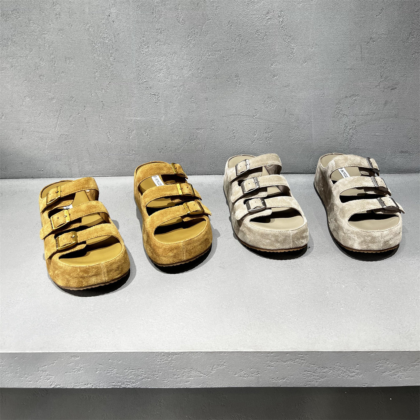 欧洲站女2026夏新款欧货真皮厚底增高扣带一字拖凉鞋沙滩；凉拖鞋