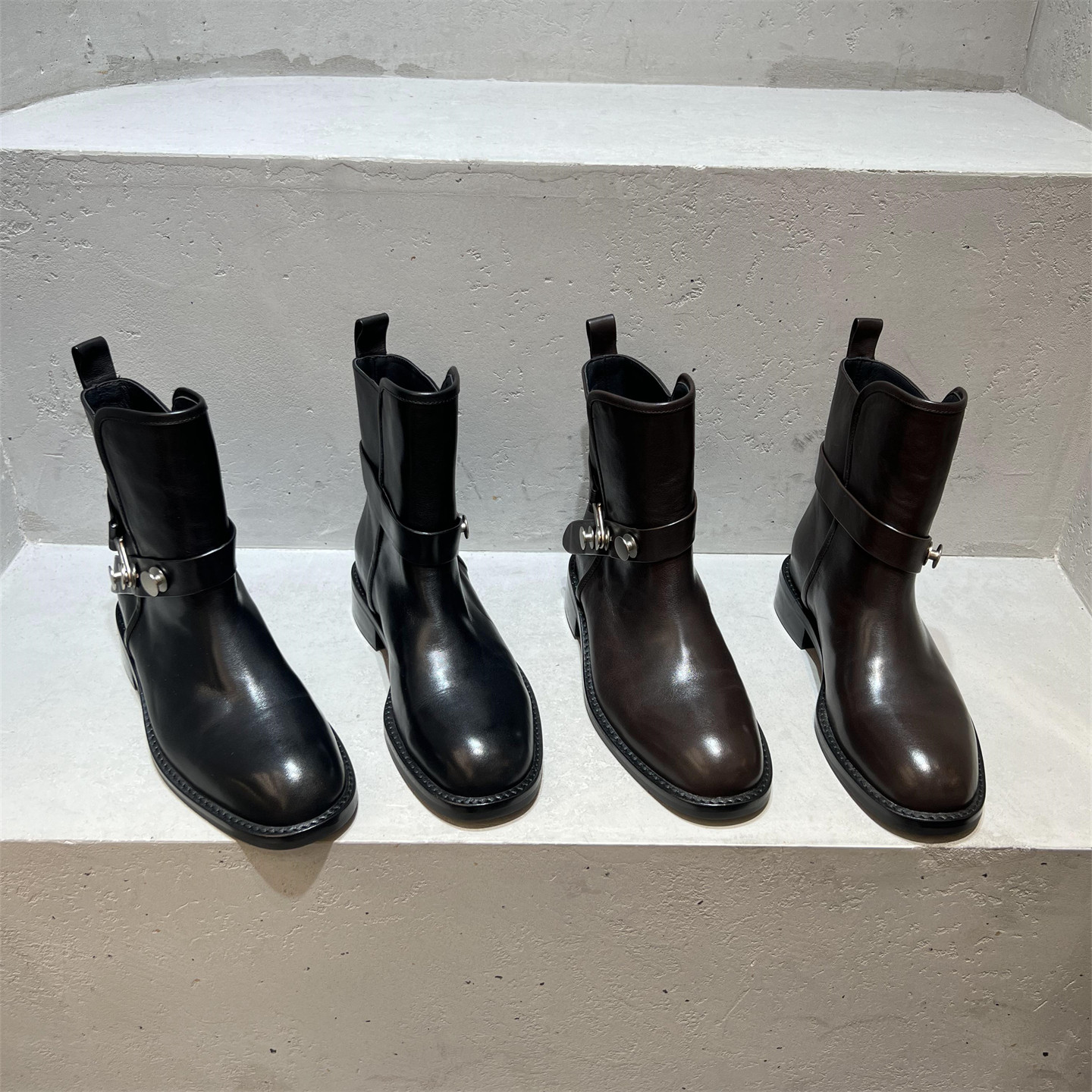 乐魔真皮胎牛皮机车短靴马丁靴潮