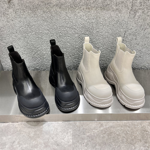 乐魔真皮厚底切尔西短靴马丁靴