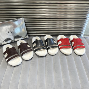 欧洲站乐魔女鞋2025秋新款欧货真皮羊毛垫外穿一字拖鞋露趾毛毛鞋