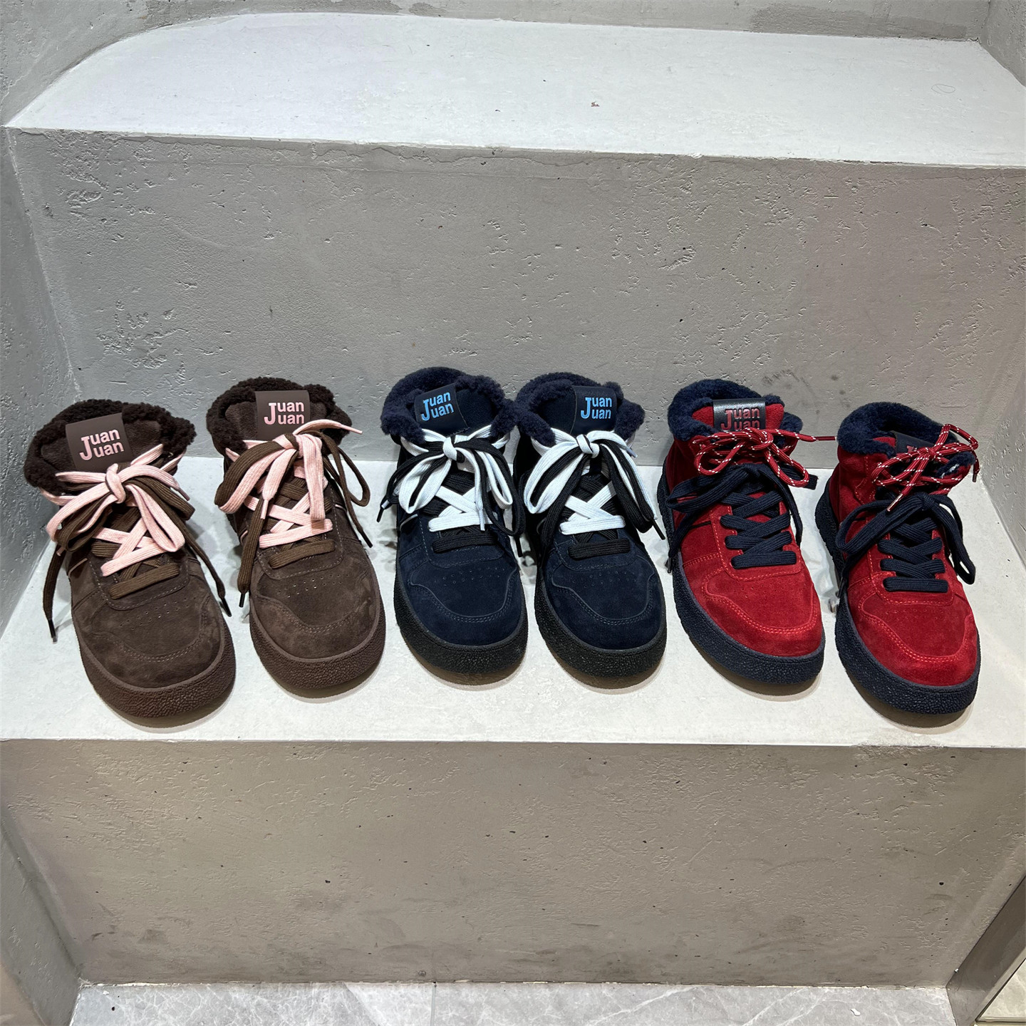 乐魔真皮加绒保暖德训鞋休闲板鞋