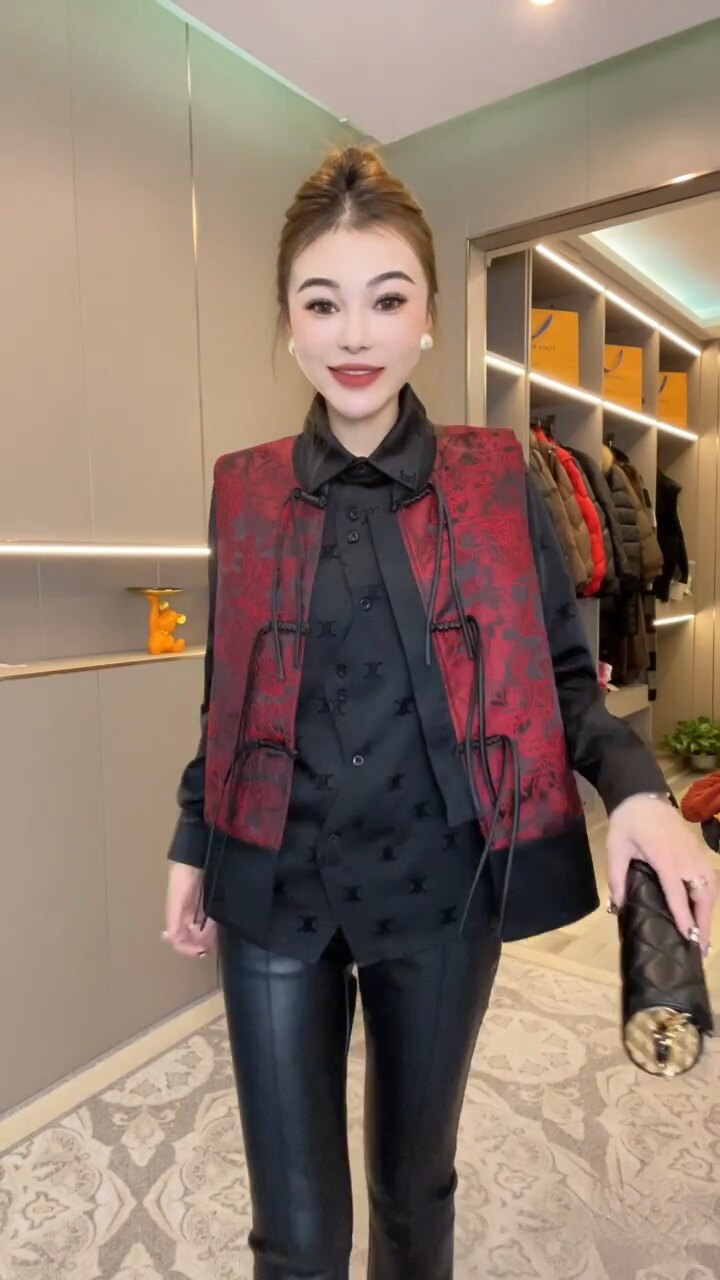 中国风唐装马甲女过年喜庆新款复古盘扣提花缎面拼接百搭坎肩外套