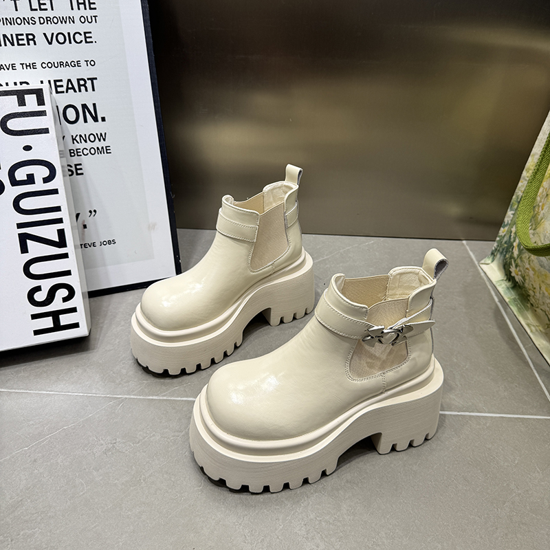 英伦风厚底马丁靴女2025冬季