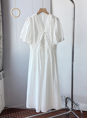 柜上5K+法式高级感V领镂空刺绣纯棉收腰茶歇裙泡泡袖白色连衣裙女